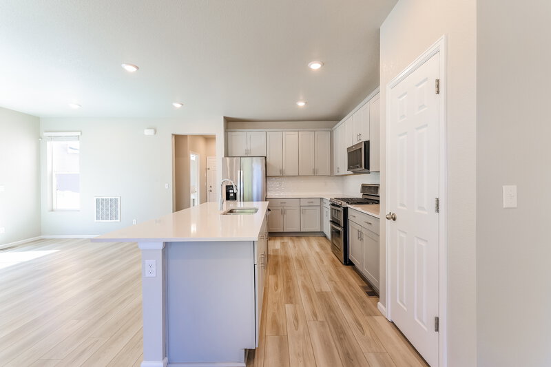 2,790/Mo, 5130 Bittercress Rd Brighton, CO 80640 Kitchen View 2