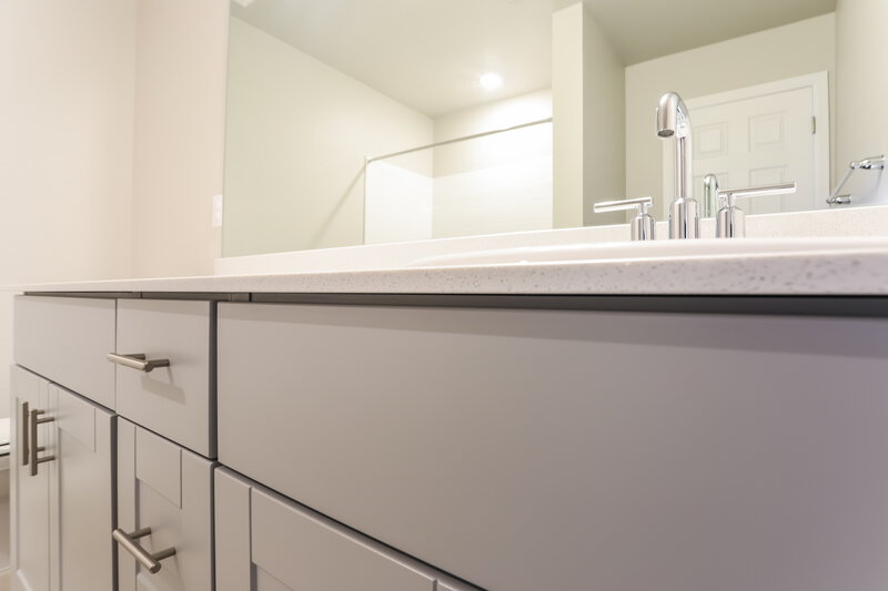 2,905/Mo, 5130 Bittercress Rd Brighton, CO 80640 Main Bathroom View