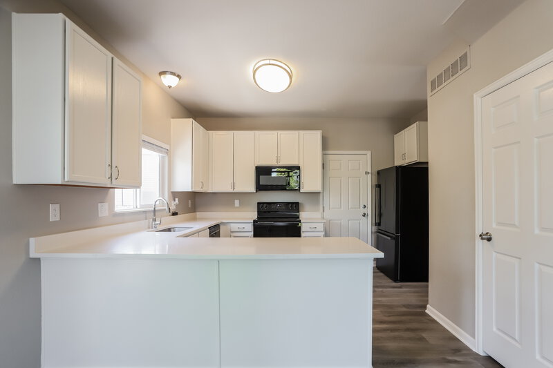 2,875/Mo, 10031 Wyandott Cir S Thornton, CO 80260 Kitchen View