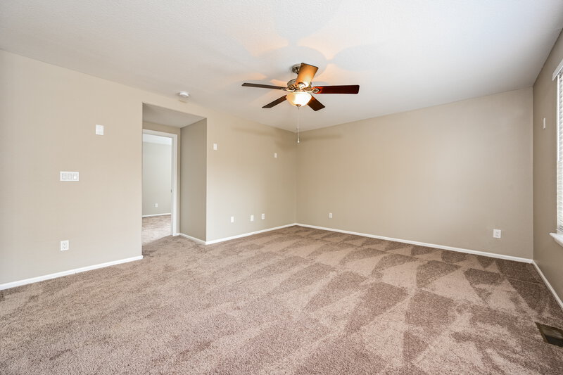 3,185/Mo, 4797 S Liverpool Cir Aurora, CO 80015 Family Room View