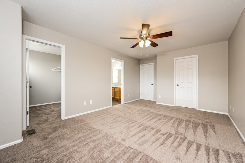 3,185/Mo, 4797 S Liverpool Cir Aurora, CO 80015 Main Bedroom View 2