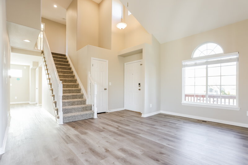 3,650/Mo, 2876 S Tower Way Aurora, CO 80013 Living Room View 2