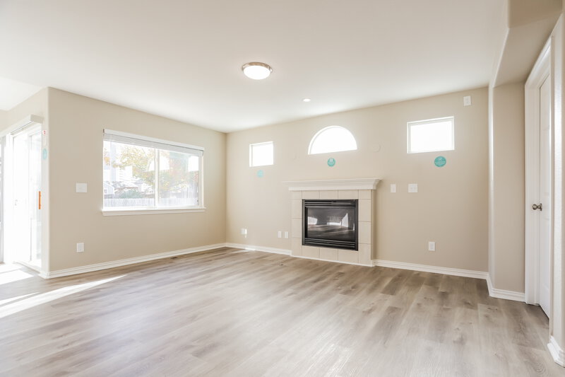 3,650/Mo, 2876 S Tower Way Aurora, CO 80013 Family Room View