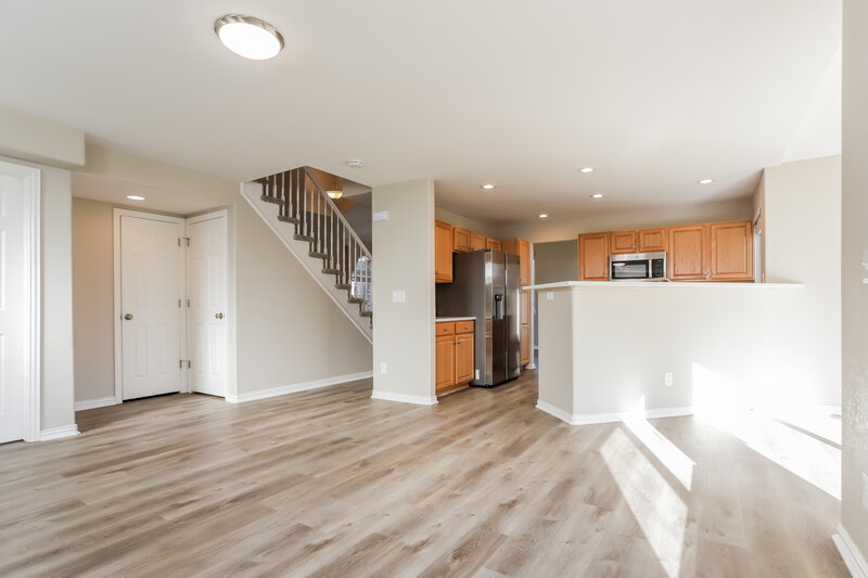 3,650/Mo, 2876 S Tower Way Aurora, CO 80013 Family Room View 2