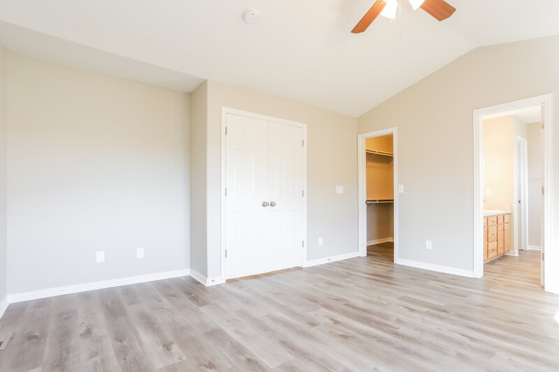 3,650/Mo, 2876 S Tower Way Aurora, CO 80013 Main Bedroom View 2