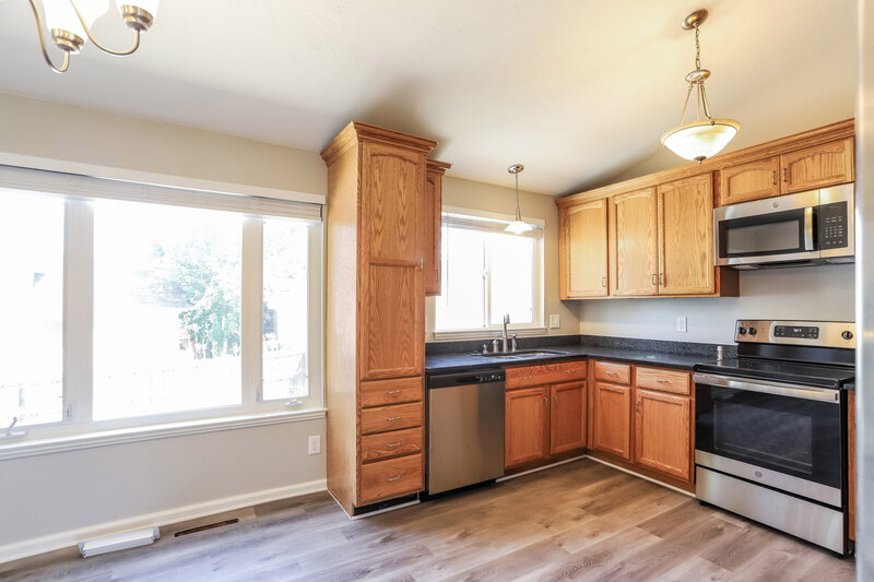3,185/Mo, 16352 Orchard Grass Ln Parker, CO 80134 Kitchen View 2
