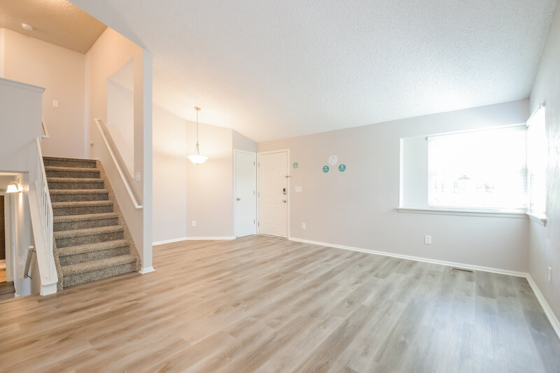 2,480/Mo, 20059 E Wagontrail Ln Centennial, CO 80015 Living Room View 2