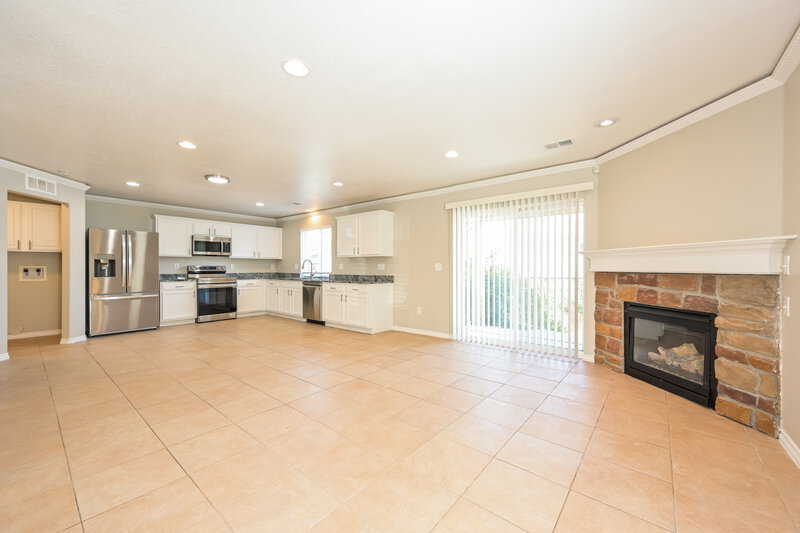 2,750/Mo, 4081 Delight Dr Castle Rock, CO 80109 Dining Room View