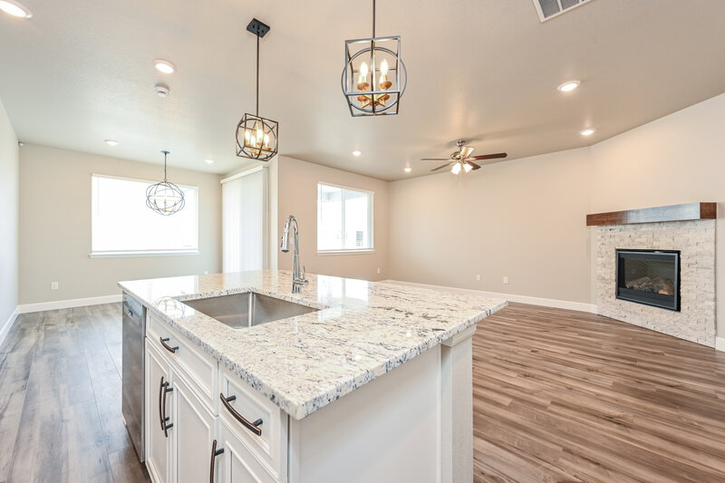 2,785/Mo, 3927 Red Valley Ln Castle Rock, CO 80104 Kitchen View 2