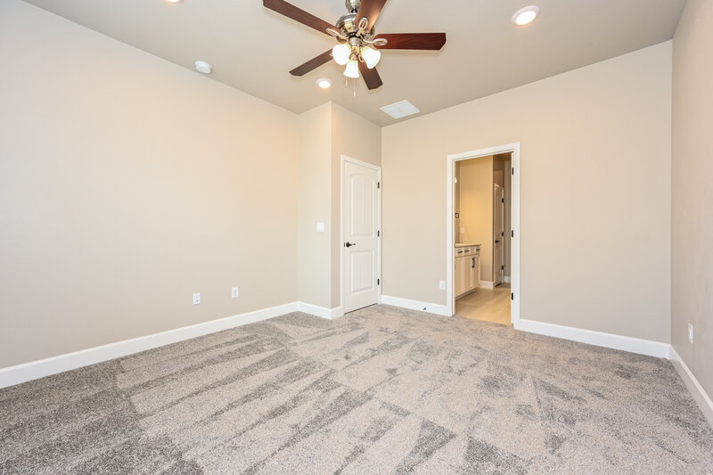 2,785/Mo, 3927 Red Valley Ln Castle Rock, CO 80104 Main Bedroom View 2