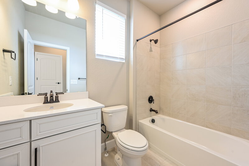 2,785/Mo, 3927 Red Valley Ln Castle Rock, CO 80104 Bathroom View
