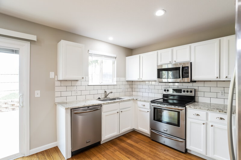 2,870/Mo, 17028 Foxton Dr Parker, CO 80134 Kitchen View