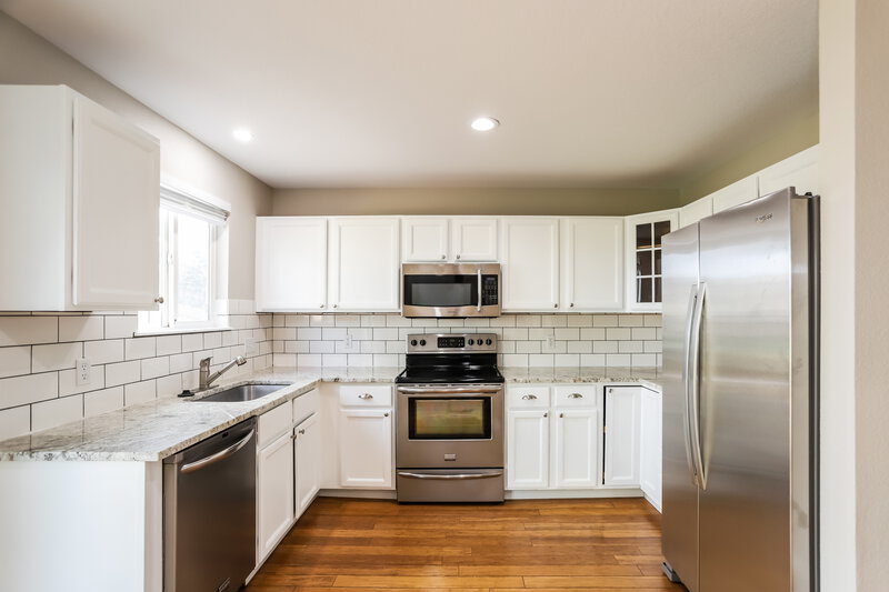 2,870/Mo, 17028 Foxton Dr Parker, CO 80134 Kitchen View 2