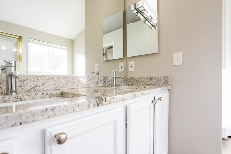 2,870/Mo, 17028 Foxton Dr Parker, CO 80134 Bathroom View
