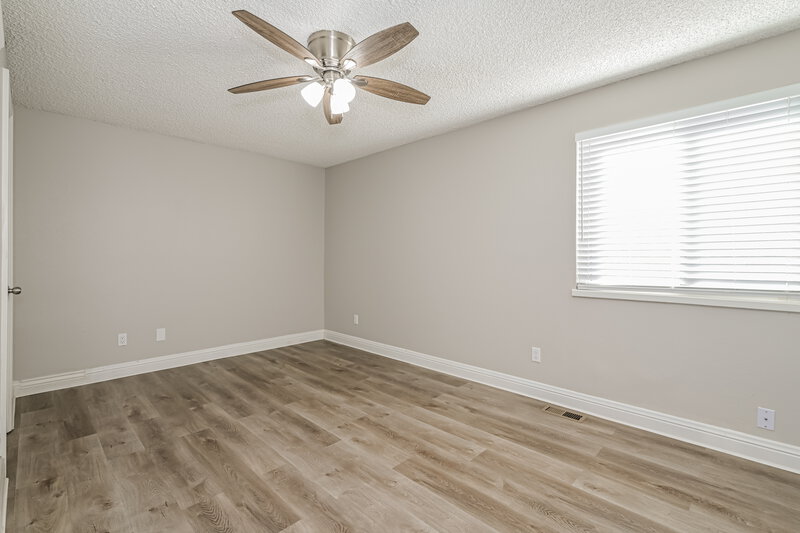 2,795/Mo, 17704 E Bellewood Dr Aurora, CO 80015 Main Bedroom View 2