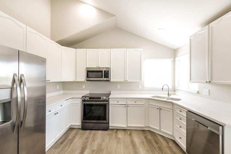 2,680/Mo, 12961 Leesburg Rd Parker, CO 80134 Kitchen View 2