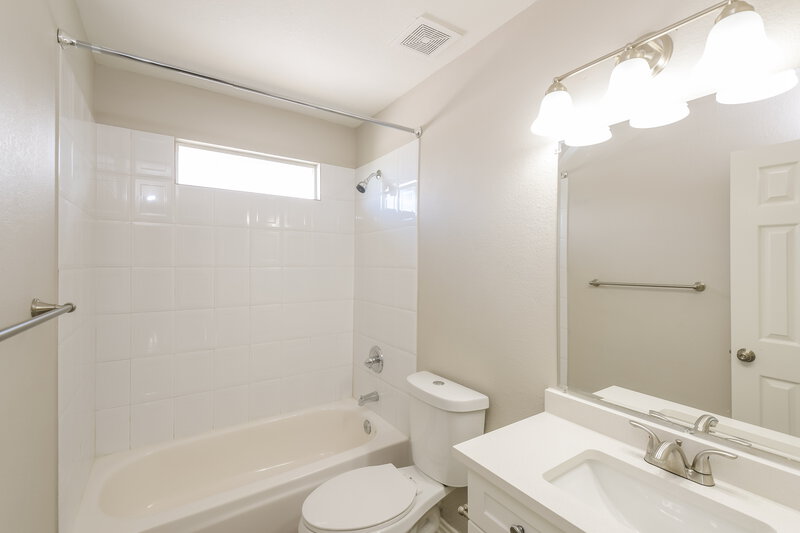 2,680/Mo, 12961 Leesburg Rd Parker, CO 80134 Bathroom View