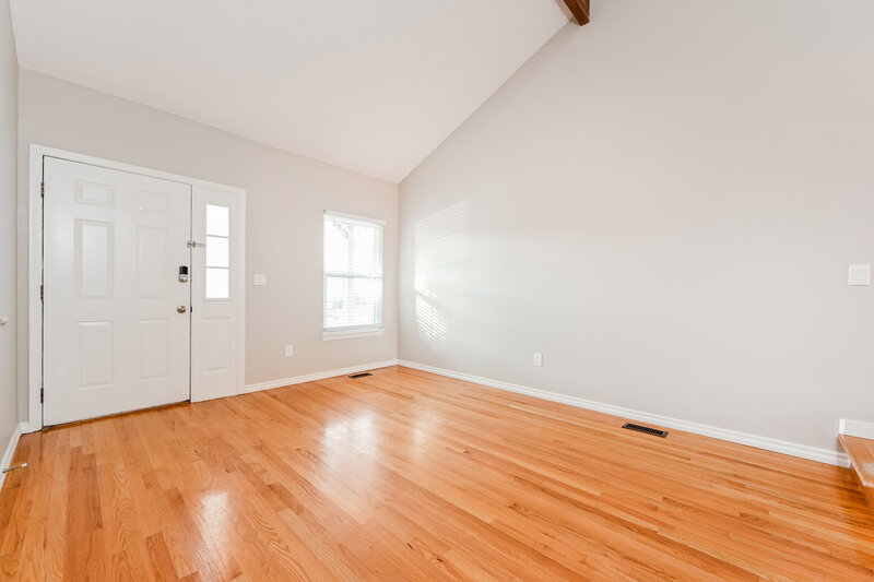 3,125/Mo, 8933 W Star Ave Littleton, CO 80128 Living Room View 2