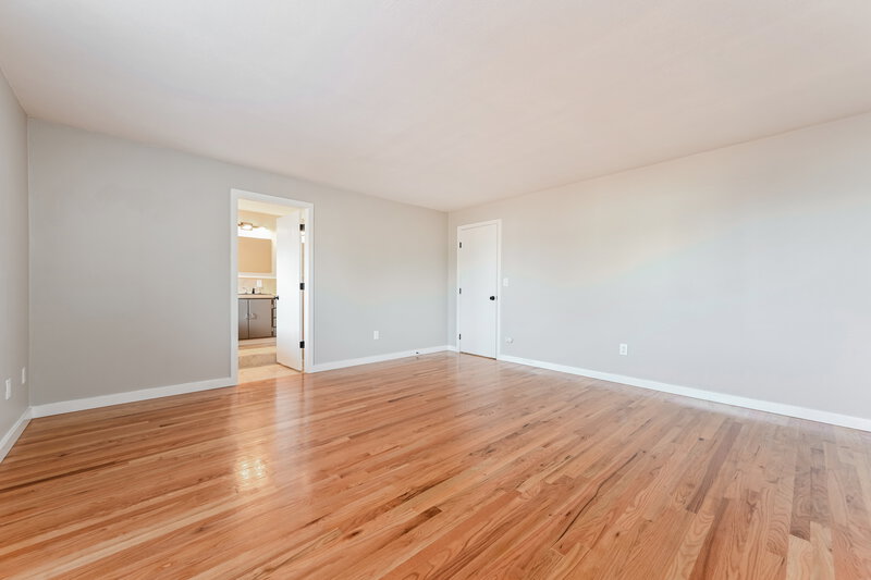 3,125/Mo, 8933 W Star Ave Littleton, CO 80128 Main Bedroom View 2