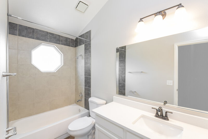 3,220/Mo, 3667 S Fundy Way Aurora, CO 80013 Bathroom View