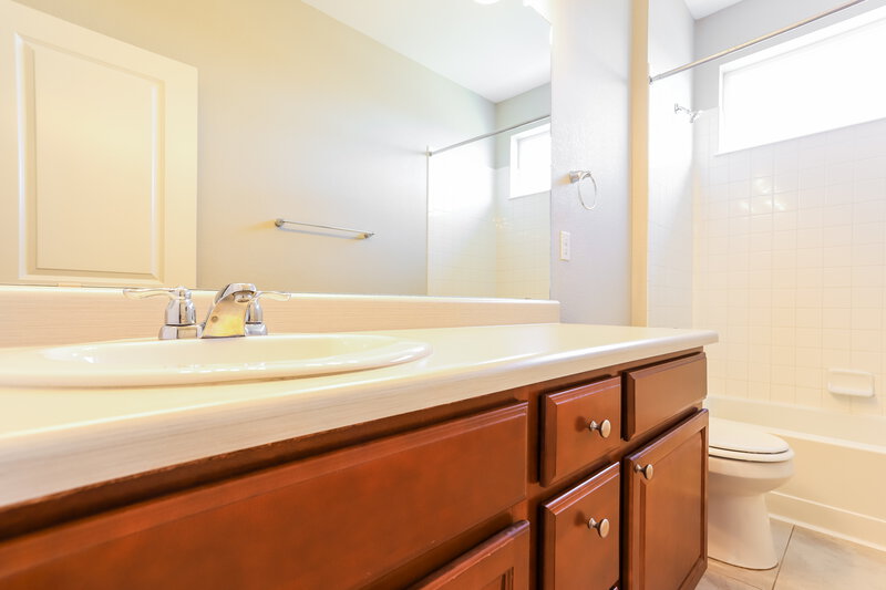 2,775/Mo, 3305 Riverwood Way Castle Rock, CO 80109 Bathroom View