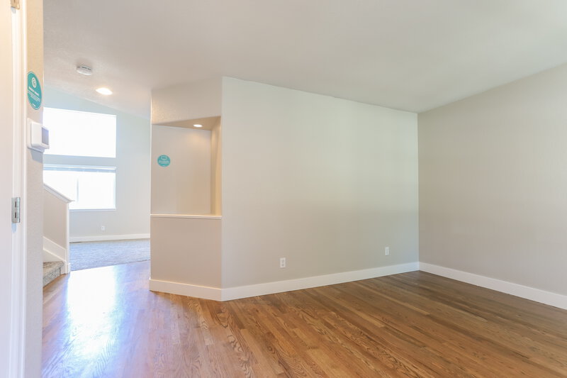 3,125/Mo, 19754 New Market Ct Parker, CO 80134 Living Room View 3