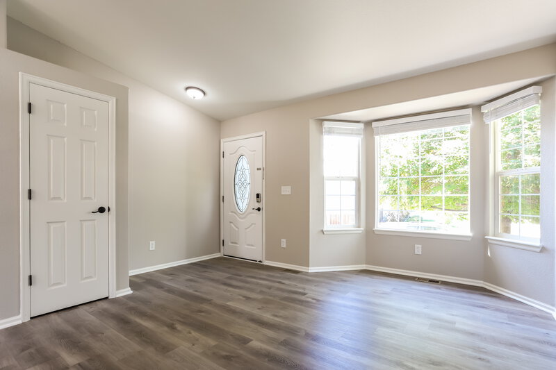 3,090/Mo, 3790 S Lisbon Ct Aurora, CO 80013 Living Room View 2