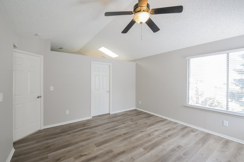 2,725/Mo, 18842 E Chenango Pl Aurora, CO 80015 Main Bedroom View