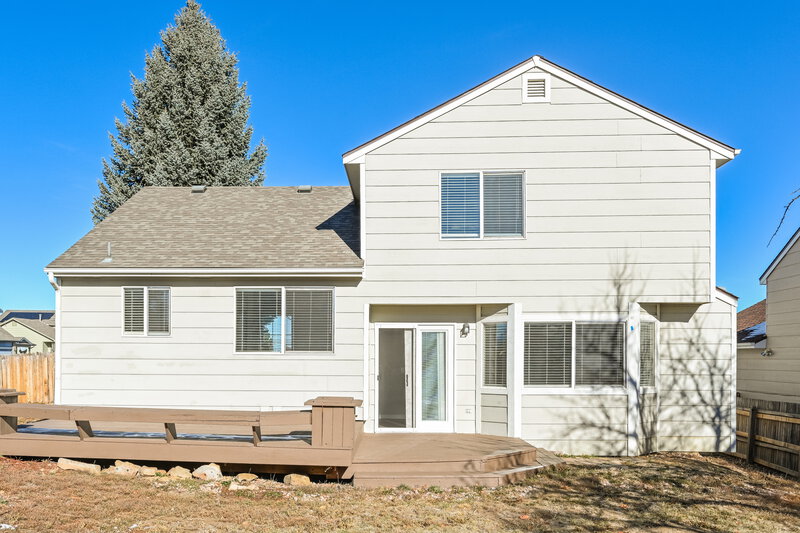 0/Mo, 19708 E Radcliff Pl Centennial, CO 80015 Rear View