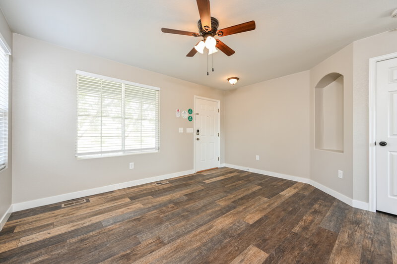 2,945/Mo, 6635 Fonder Dr Parker, CO 80134 Dining Room View 2