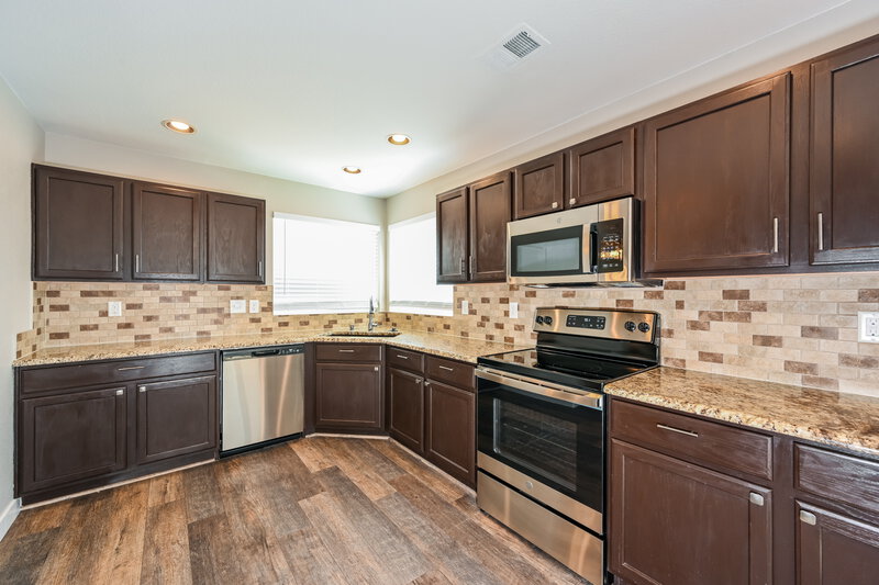 2,945/Mo, 6635 Fonder Dr Parker, CO 80134 Kitchen View