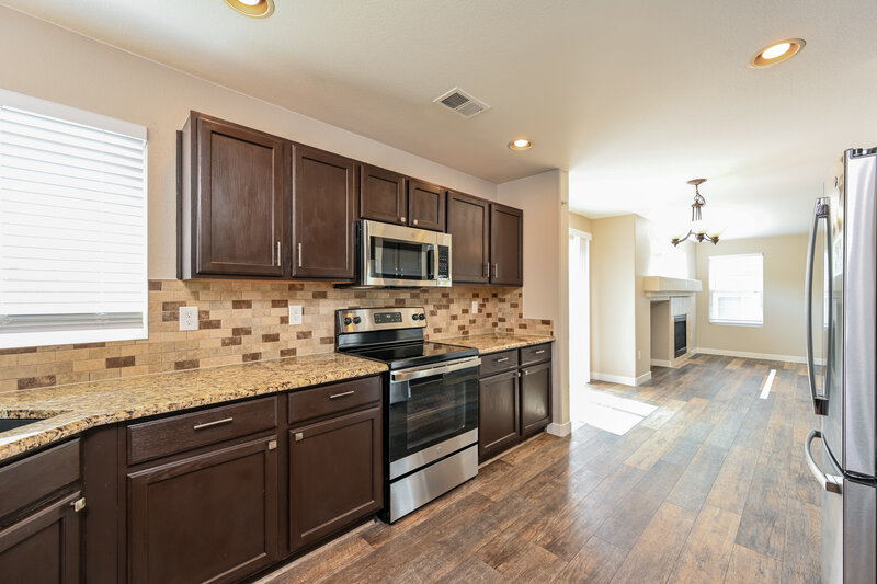 2,945/Mo, 6635 Fonder Dr Parker, CO 80134 Kitchen View 2