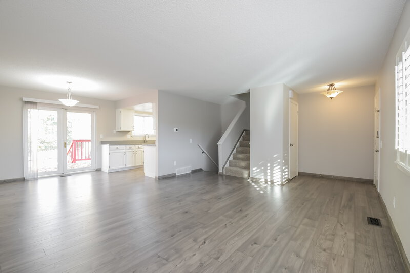 2,690/Mo, 8887 W 86th Ave Westminster, CO 80005 Living Room View 3