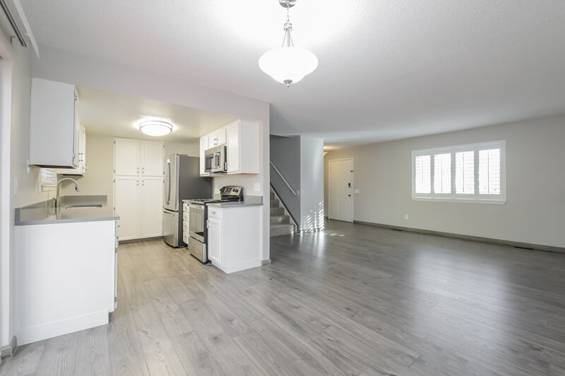 2,690/Mo, 8887 W 86th Ave Westminster, CO 80005 Dining Room View