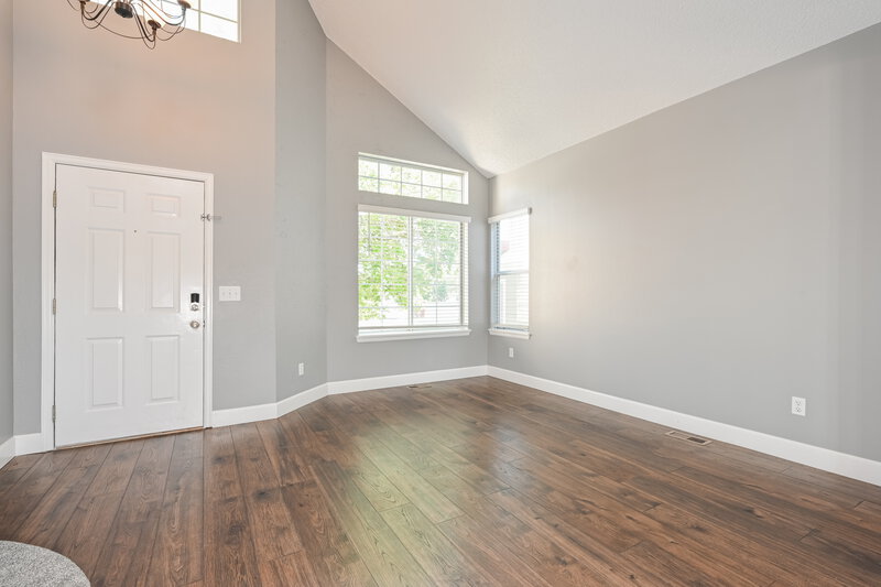 3,220/Mo, 17214 Paoli Way Parker, CO 80134 Living Room View 2