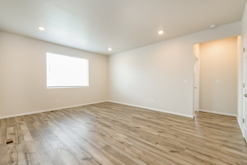 2,915/Mo, 9207 Salida St Commerce City, CO 80022 Living Room View