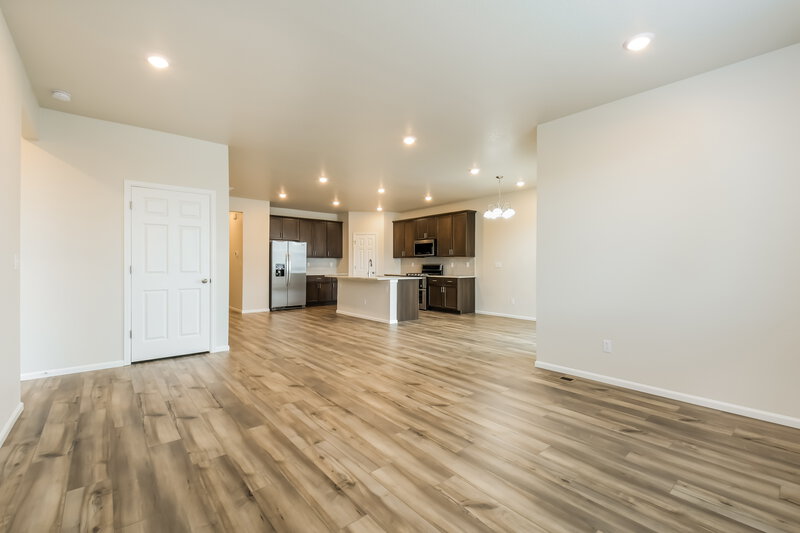 2,915/Mo, 9207 Salida St Commerce City, CO 80022 Living Room View 3