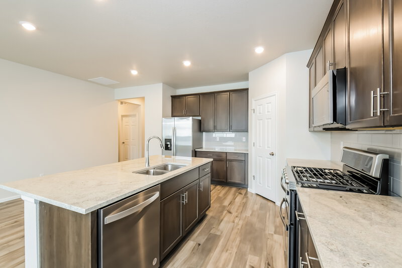 2,915/Mo, 9207 Salida St Commerce City, CO 80022 Kitchen View 2