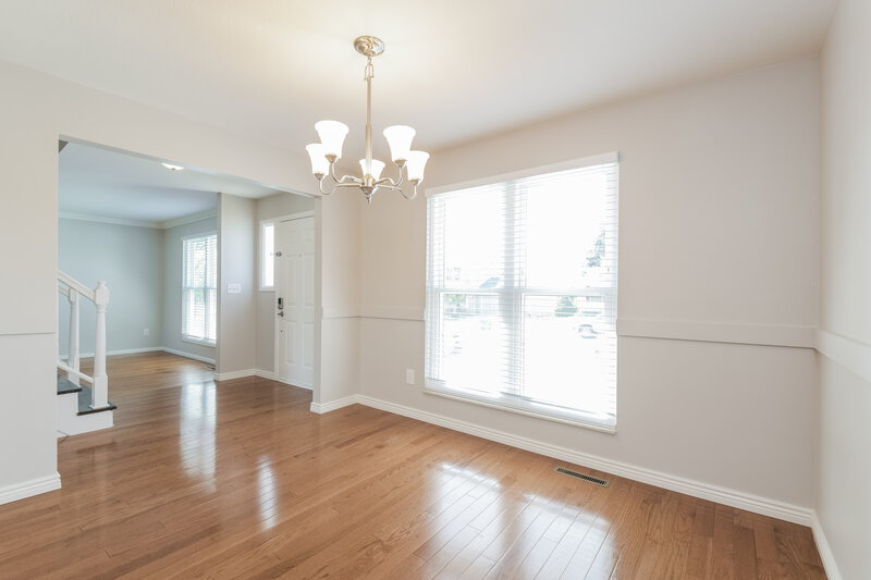 3,390/Mo, 16903 E Crestline Ave Centennial, CO 80015 Dining Room View