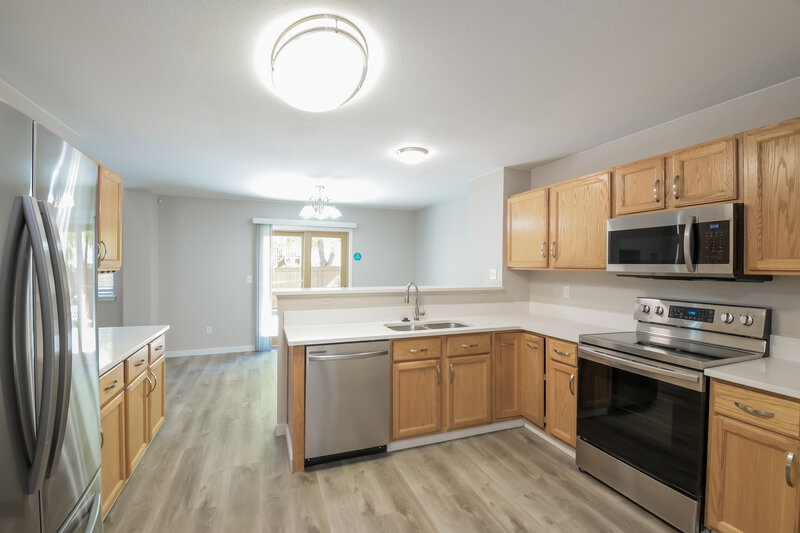 3,210/Mo, 9662 Lamar Pl Westminster, CO 80021 Kitchen View 2