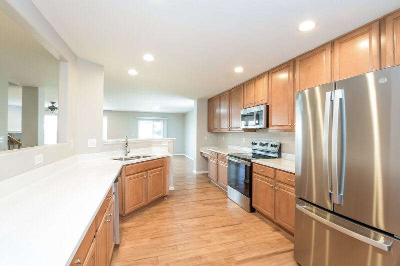 2,890/Mo, 577 N 48th Ave Brighton, CO 80601 Kitchen View 2