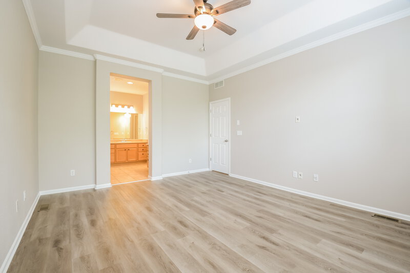 3,570/Mo, 5647 S Buchanan St Aurora, CO 80016 Main Bedroom View 2