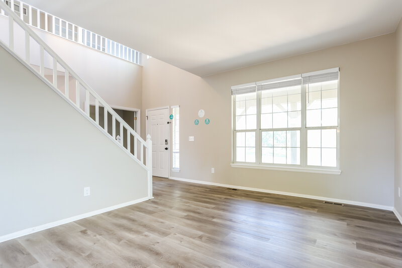 3,450/Mo, 17747 E Dorado Dr Centennial, CO 80015 Living Room View 2