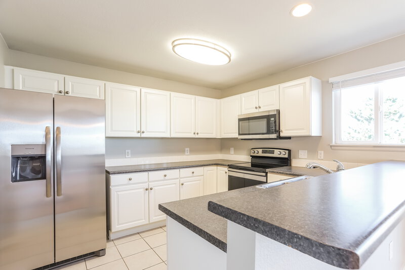 3,930/Mo, 3705 S Quatar Way Aurora, CO 80018 Kitchen View