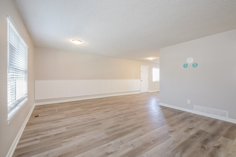 2,825/Mo, 4494 S Bahama Way Aurora, CO 80015 Family Room View