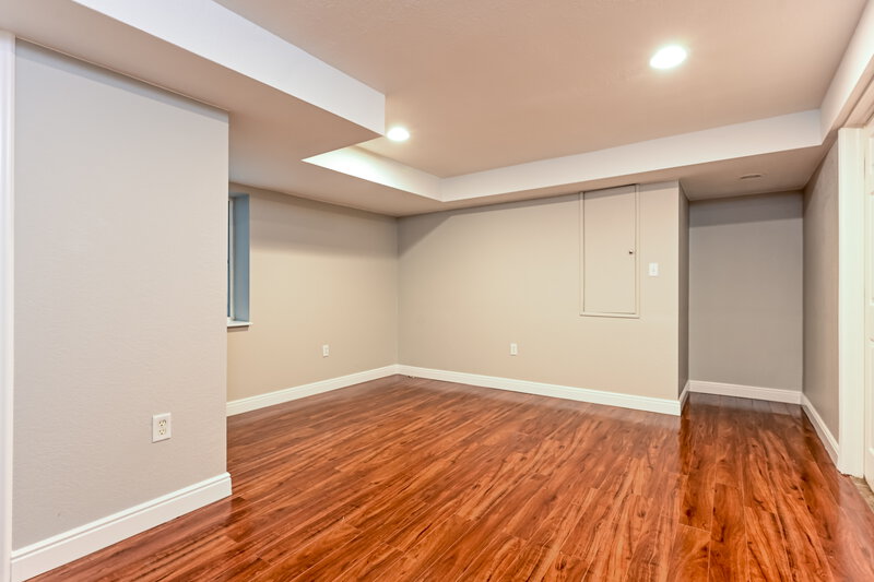 2,775/Mo, 4340 S Iris Ct Littleton, CO 80123 Basement View 2
