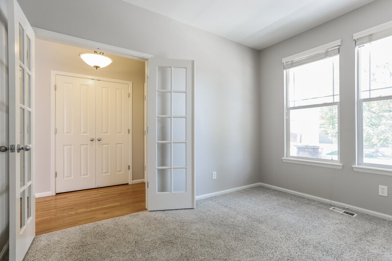 3,180/Mo, 13073 Trenton Pl Thornton, CO 80602 Office View