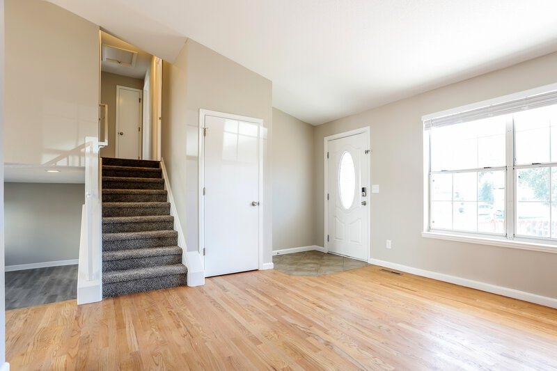 2,950/Mo, 16393 Goldenrod Way Parker, CO 80134 Living Room View 2
