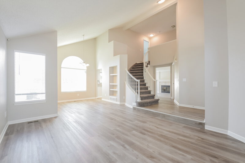 3,295/Mo, 3253 S Bahama St Aurora, CO 80013 Living Room View