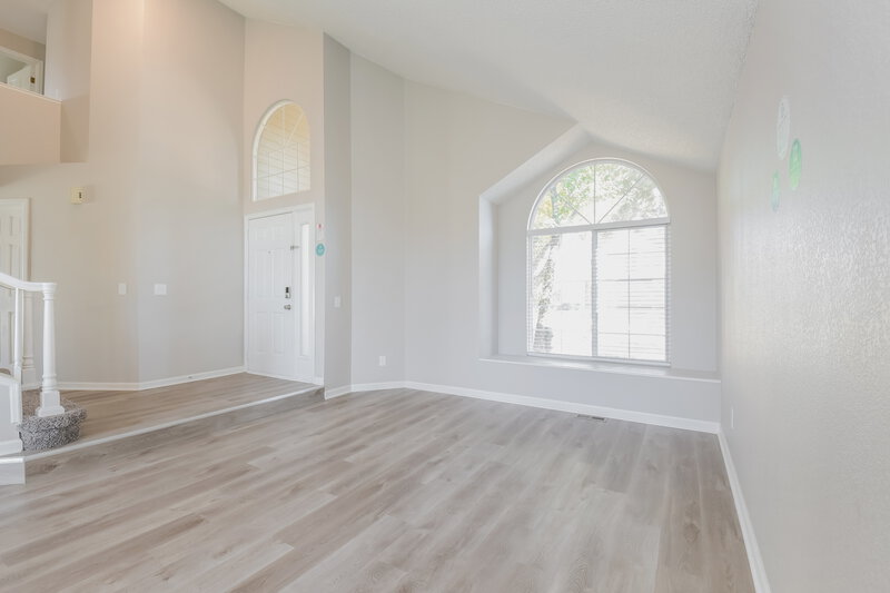3,295/Mo, 3253 S Bahama St Aurora, CO 80013 Sitting Room View